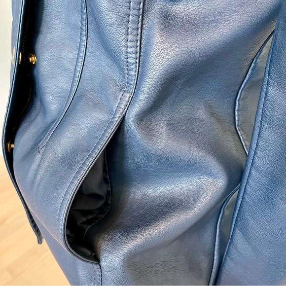 Want it FREE? Make a Bundle | Charter Faux Leather Jacket | Size: 4 - Picture 4 of 7
